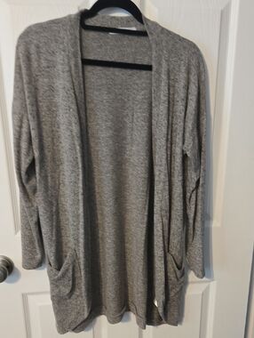Lightweight Gray Open-Front Women's Cardigan with Pockets